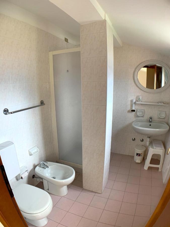 Hotel Sorriso Brenzone sul Garda Bagian luar foto