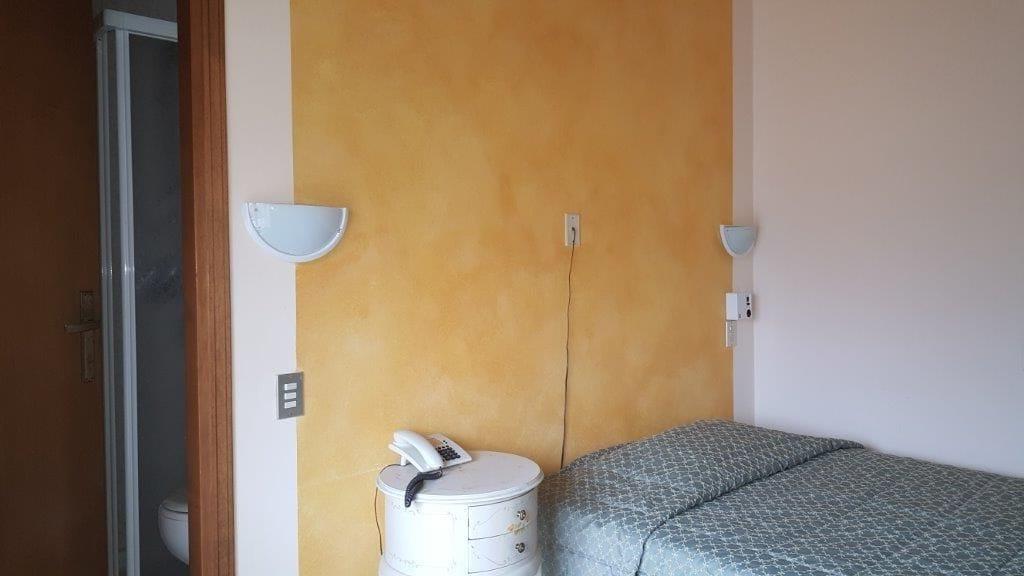 Hotel Sorriso Brenzone sul Garda Bagian luar foto