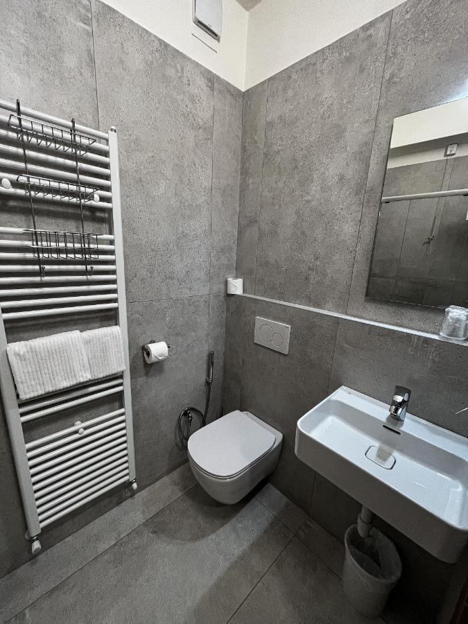Hotel Sorriso Brenzone sul Garda Bagian luar foto